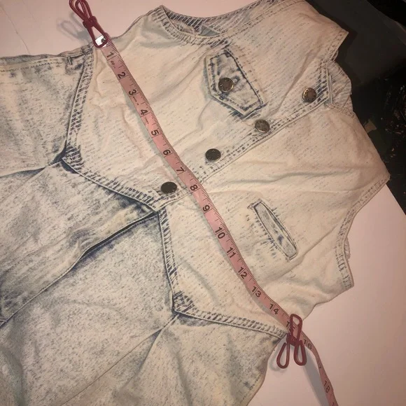 VINTAGE 1980’s OVERALL DISTRESSED PINSTRIPE DENIM SHORTALLS - Picture 9 of 16